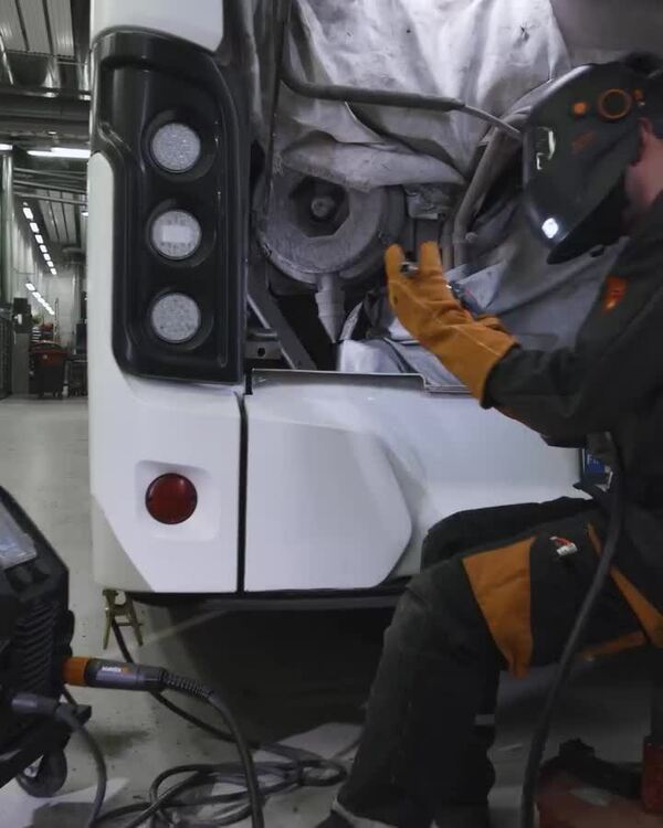New torch. Built for tight spaces.
Finland’s largest bus company, Koiviston Auto’s welders put the Flexlite GXe Series 3 through its paces, and it delivered.

· Lighter feel
· Flexible movement
· Solid results in aluminum body repairs

Thanks to the new Flexcoax cable and spring support, working in narrow spaces just got easier.

#Kemppi #KemppiWelding #FlexliteGXe # #WeldingTools #BusRepair #AluminumWelding #CustomerCase