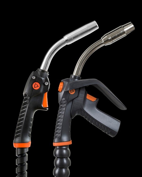 Experience first-class welding performance with Kemppi’s MIG/MAG torches for manual and cobot welding. All designed for comfort and control, they reduce wrist fatigue and make everyday work smoother. Kemppi’s Flexlite welding torches series offers long-lasting parts that are durable through dust and humidity, and an optional on-torch remote that puts the power right in your hand.

#Kemppi #KemppiWelding #WeldingTorches #KemppiTorches #FlexliteTorches
