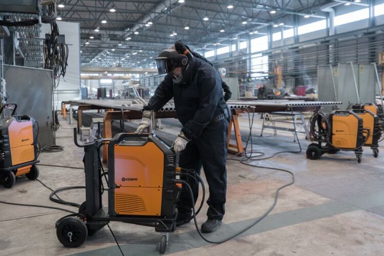 Finland’s export competitiveness is built on advanced manufacturing expertise.
Welding is often seen merely as a production phase. In reality, it is one of the key competitiveness factors of Finnish export industry.
Excellent examples can be found in shipbuilding and defense industry, where Finland is truly among the global leaders. In addition, Finland is home to internationally recognized manufacturing companies delivering demanding welded structures, machinery and equipment worldwide.
In the energy sector, the requirements become even more demanding. Welded materials often need to withstand corrosion, wear and extremely high temperatures. In these applications, the expertise of welding engineers becomes critical, from selecting the correct filler materials to managing preheating and post-weld heat treatments.
Welding affects far more than the quality of a single weld:
- productivity
- delivery reliability
- automation possibilities
- manufacturing costs
- energy efficiency
- and ultimately the overall competitiveness of a company in global export markets.
Finland’s competitiveness is not built on cheap labor, but on expertise, automation and high manufacturing quality.
To maintain this level of expertise in the future, educational institutions and industry companies both carry a major responsibility in training the next generation of professionals.
How do you see it, is the strategic importance of manufacturing technology still underestimated in today’s export industry?
--------------------------------------------------------
Suomen vientiteollisuuden kilpailukyky perustuu vahvaan valmistusosaamiseen, korkeaan laatuun ja automaatioon. Hitsaus on paljon enemmän kuin tuotannon työvaihe, se on strateginen kilpailutekijä.
Miten te näette, onko valmistusteknologian merkitys suomalaisen vientiteollisuuden kilpailukyvyssä edelleen aliarvostettu?
…more