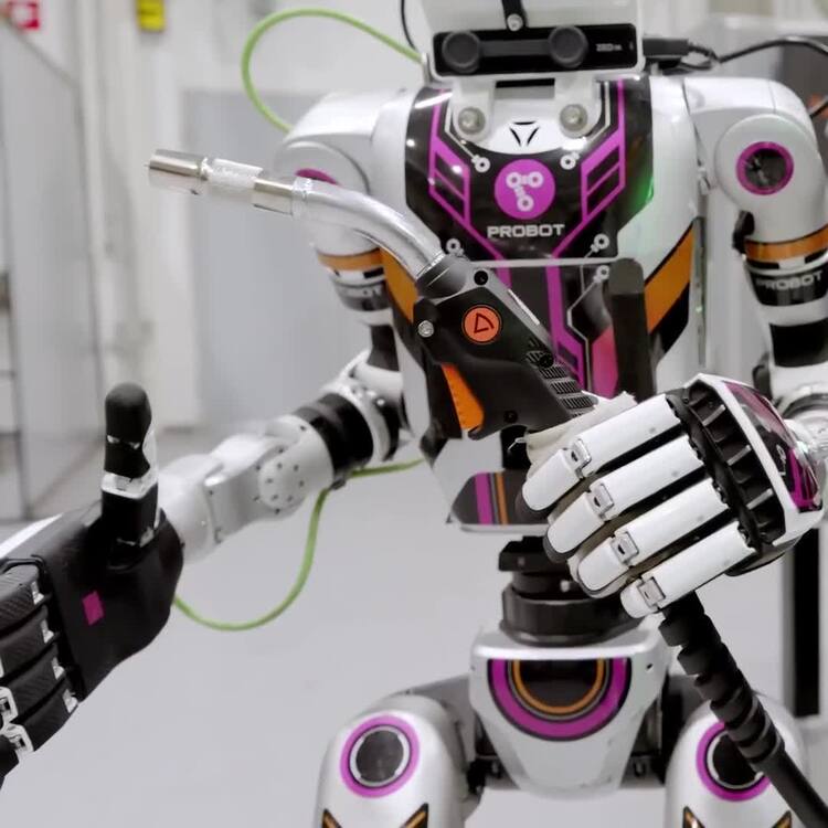 Move over, Iron Man. This humanoid is learning how the suit gets made. 🤖
Arska, Probot's humanoid robot, stopped by Kemppi HQ and tried its hand at welding. The verdict: undivided attention with welding skills currently loading.
As for the future of robots, world domination has to wait; Arska has welding training to finish.
#Kemppi #Probot #HumanoidRobotics #Welding #Robotics #Automation