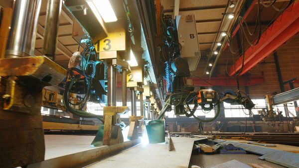 Rauma Marine Constructions Oy supports one of Finland’s most demanding shipbuilding projects: four Pohjanmaa-class multi-purpose corvettes for the Finnish Navy.
To ensure they are built to last, RMC combines mechanised production, robotic welding solutions such as the Kemppi AX welding cell, and manual welding using systems like the Kemppi X5 to support repeatable quality, productivity, and flexibility.
This case is a strong example of what modern defence manufacturing requires: skilled professionals, reliable equipment, controlled processes, and welding technology that supports quality at scale.
#Kemppi#Welding#RaumaShipyard#Shipbuilding#DefenceIndustry#RoboticWelding#X5FastMig#Pohjanmaa
Pohjanmaa-class corvette image credit:
…more