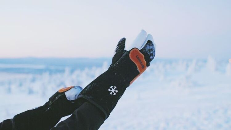 Winter is coming. Not a product launch this time, just a timely reminder.
We introduced our two
hashtag
#Kemppi winter welding glove models last season, and with temperatures dropping again, they are worth bringing back into the conversation.
Pro Winter Gloves use a conventional five-finger construction with Thinsulate insulation and Kevlar lining.
Pro Winter Gloves Lobster take a different approach, using a semi-mitten construction where three outer fingers share a larger insulated space to help retain hand heat.
For me, this is also a good example of why PPE selection should start with the real working conditions. The welding process matters, but so do the environment, temperature and what the user needs from the glove.
So, a seasonal reminder for welders, distributors, safety professionals and my Kemppi colleagues: we have winter covered too.
…more